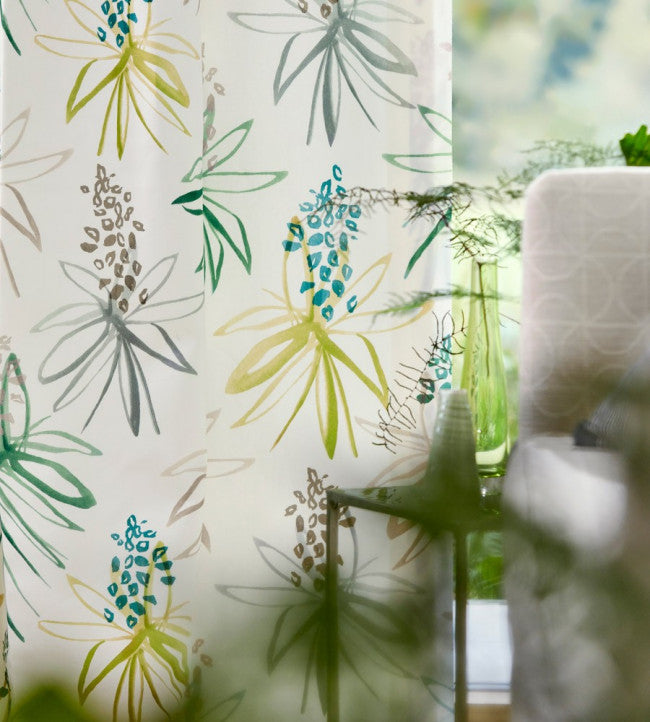 Tillandsia Room Fabric - Kiwi / Juniper