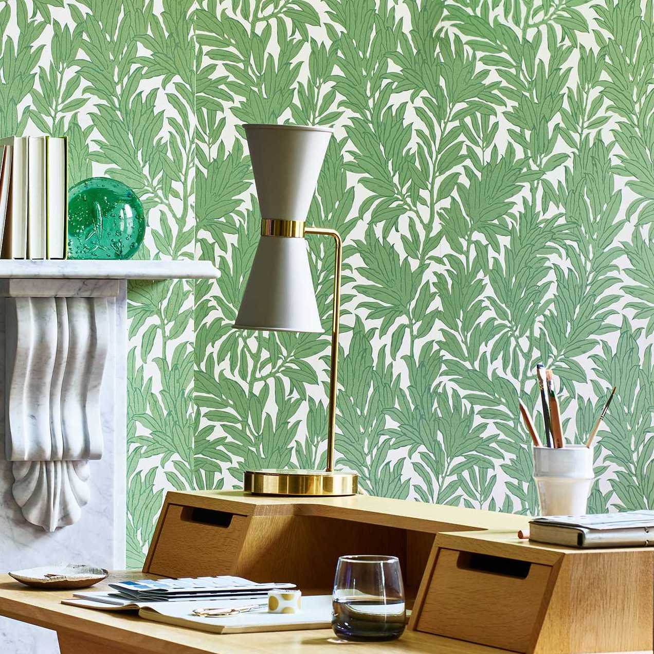 V&A Laurel Leaf - Verde Green Wallpaper - 1838 wallcoverings