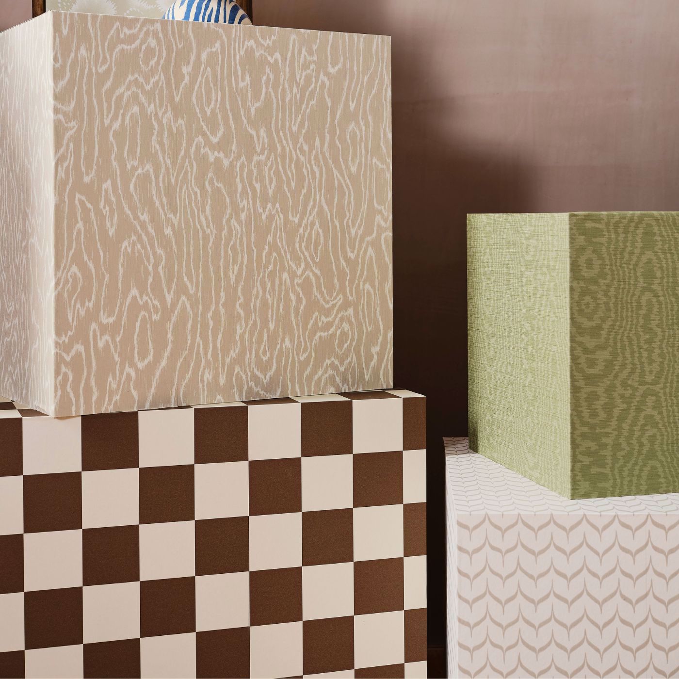 Adderstone Wallpaper - Limestone - HHHW113166 - Harlequin