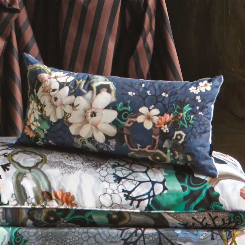Algae Bloom Pearl Room Cushion