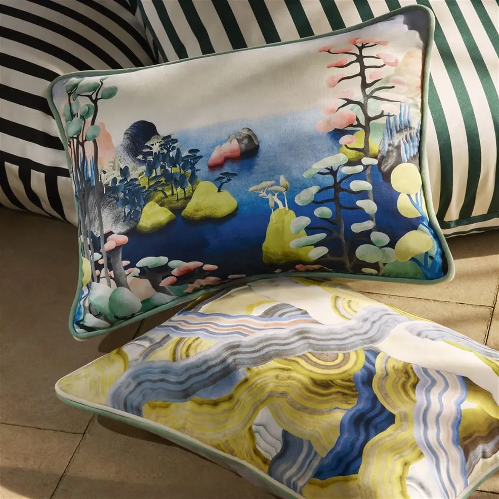 Precious Iris Room Cushion