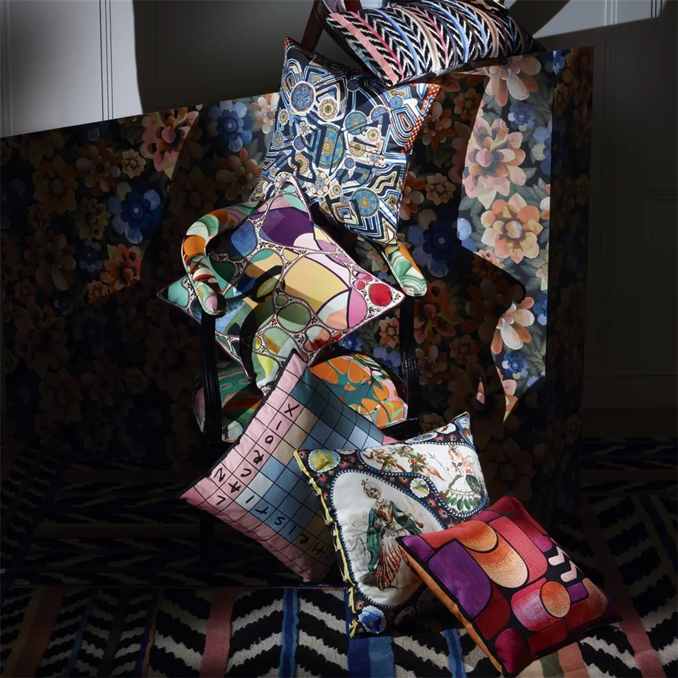 Le Jardin Feerique Multicolore Room Cushion