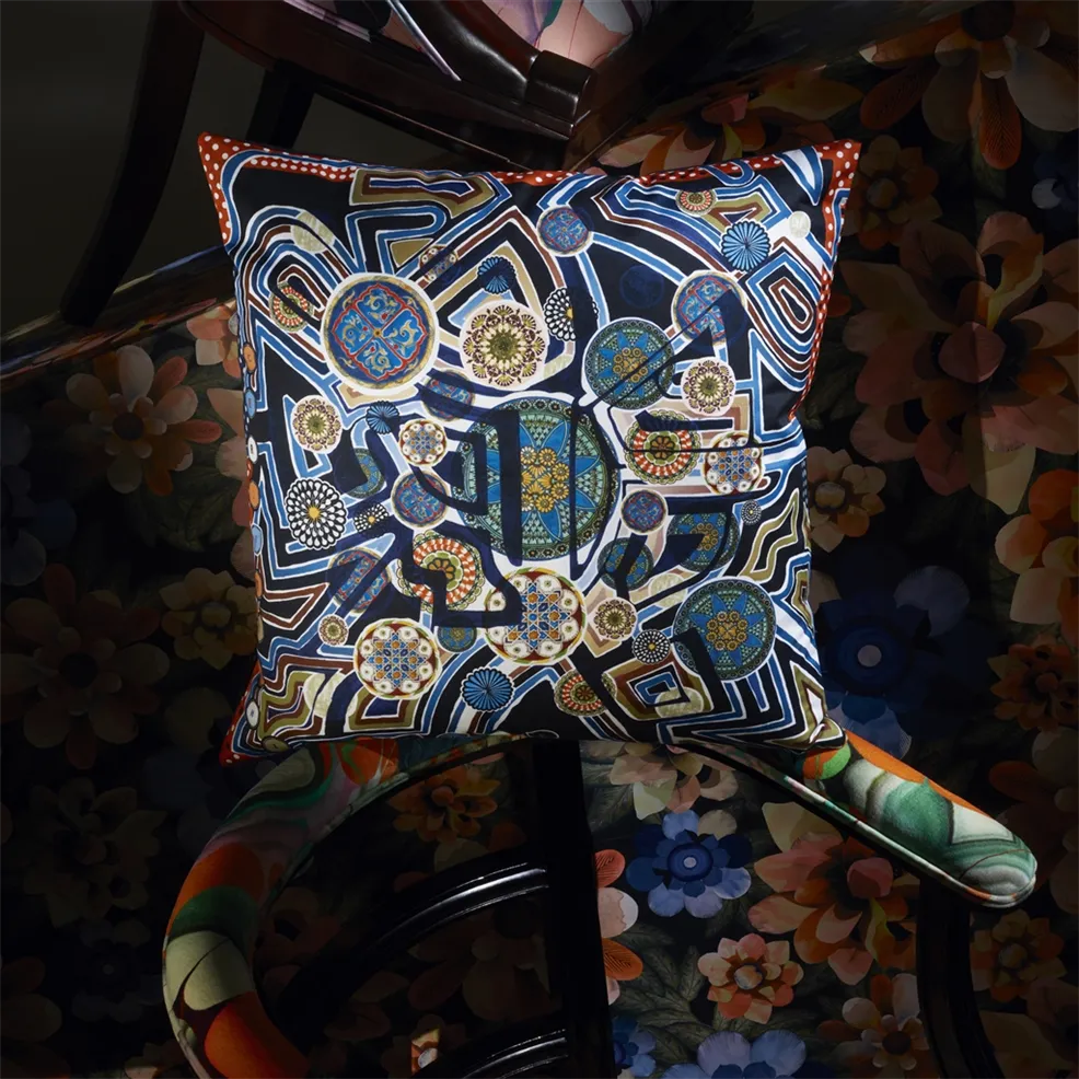 Omnitribe Azur Room Cushion