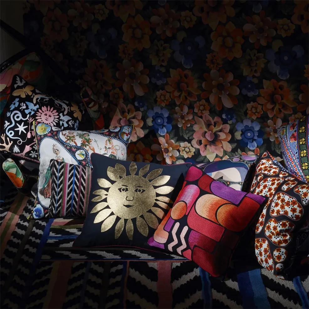 Lacroix Graphe Magenta Room Cushion
