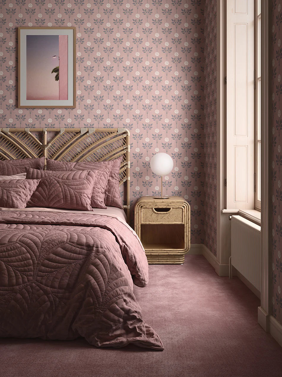 Rozalia 'Blushing Rose' Room Wallpaper