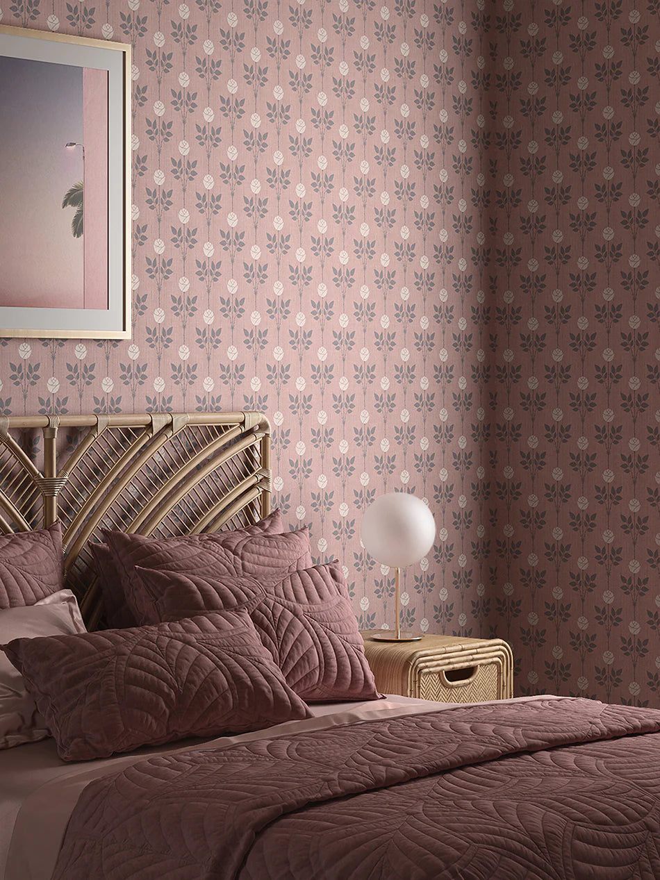 Rozalia 'Blushing Rose' Room Wallpaper