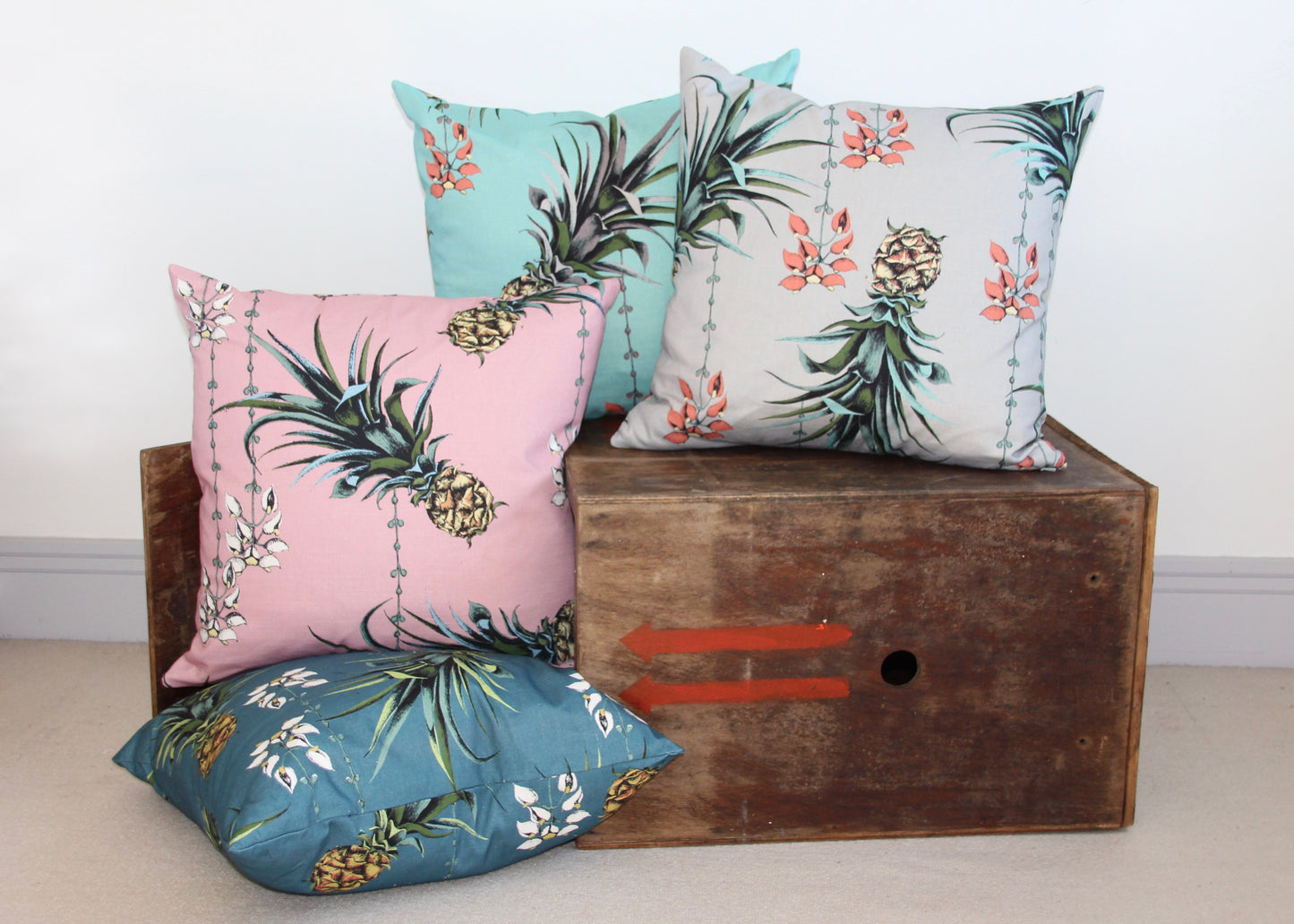 Pinapple Cushion - Flamingo - Petronella Hall