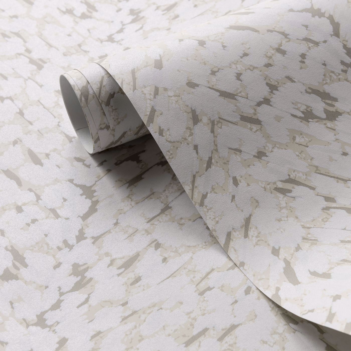Pokot Wallpaper - Linen - Clarke & Clarke