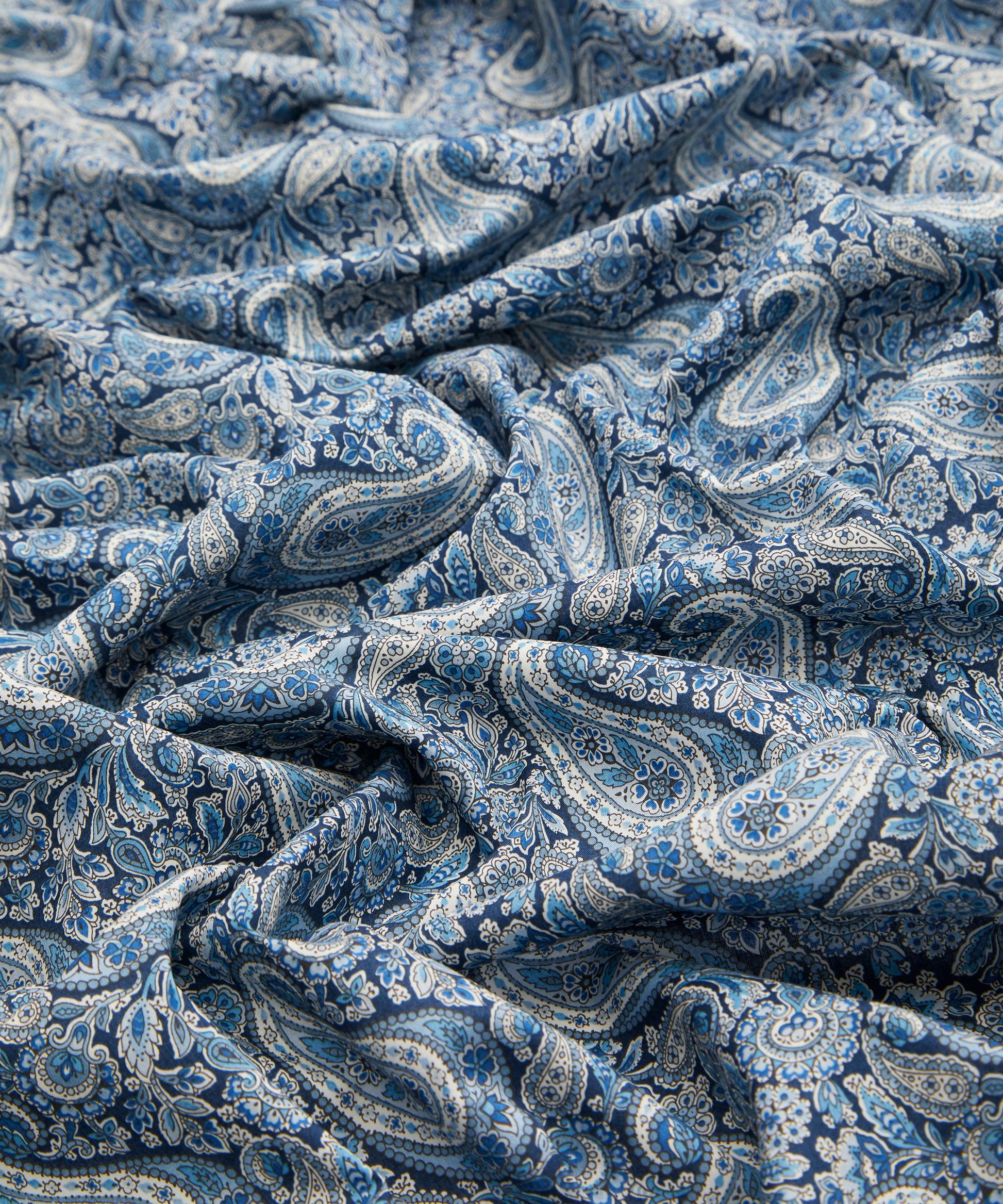 Lee Manor Tana Lawn™ Cotton Fabric - Blue - Liberty