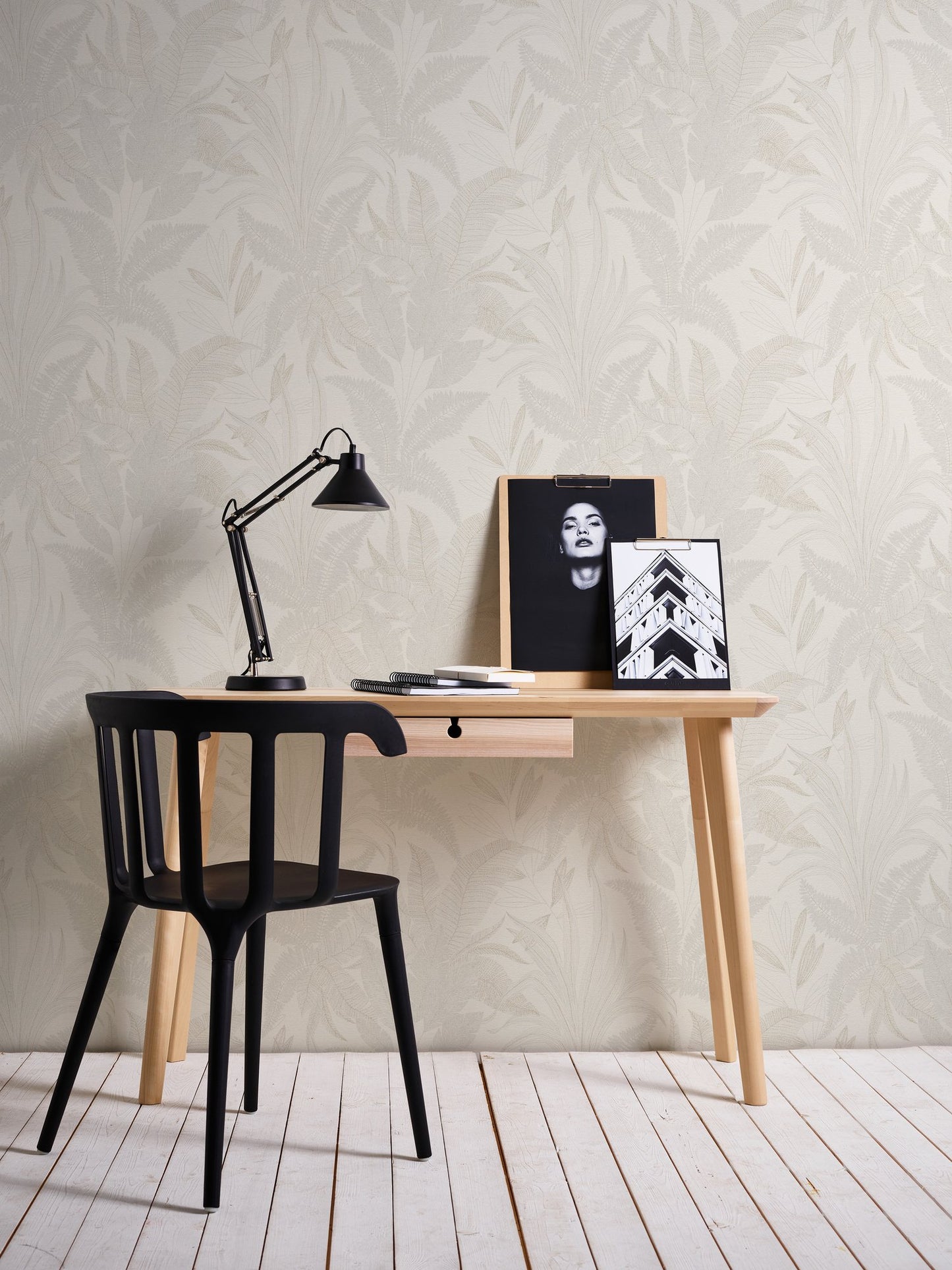 Welcome Home Botanical Leaves Wallpaper - White - Galerie