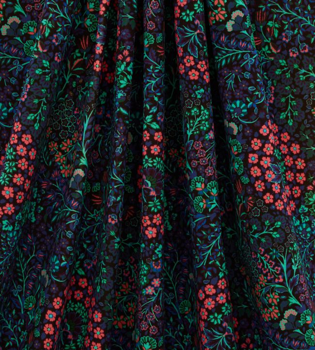 Marquess Garden in Cotton Room Velvet Fabric - Green