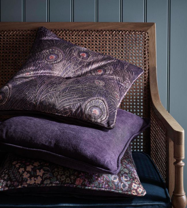 Hera Feather in Vintage Room Velvet Fabric - Purple