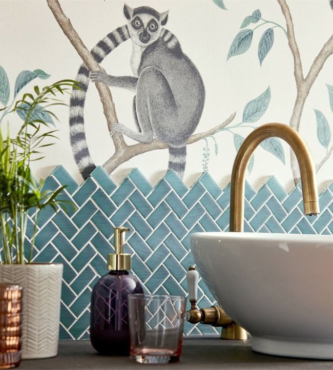 Ringtailed Lemur Room Wallpaper 2 - Cream